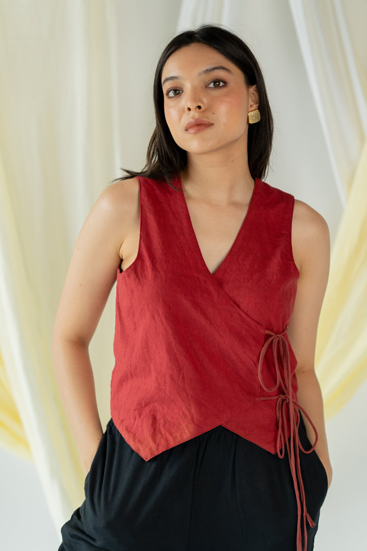 ana vest - cherry red