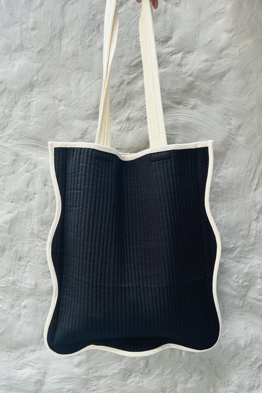 the tote bag- salt and pepper